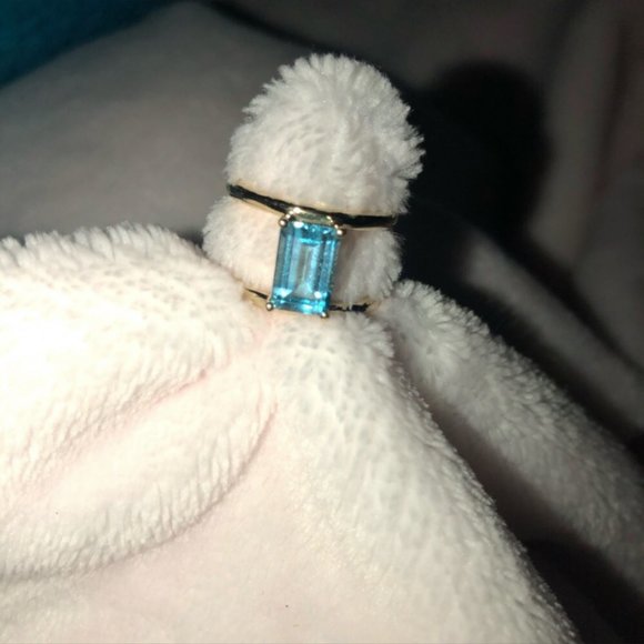 14k Solid Gold Ring Bar with Blue Topaz - Picture 2 of 4